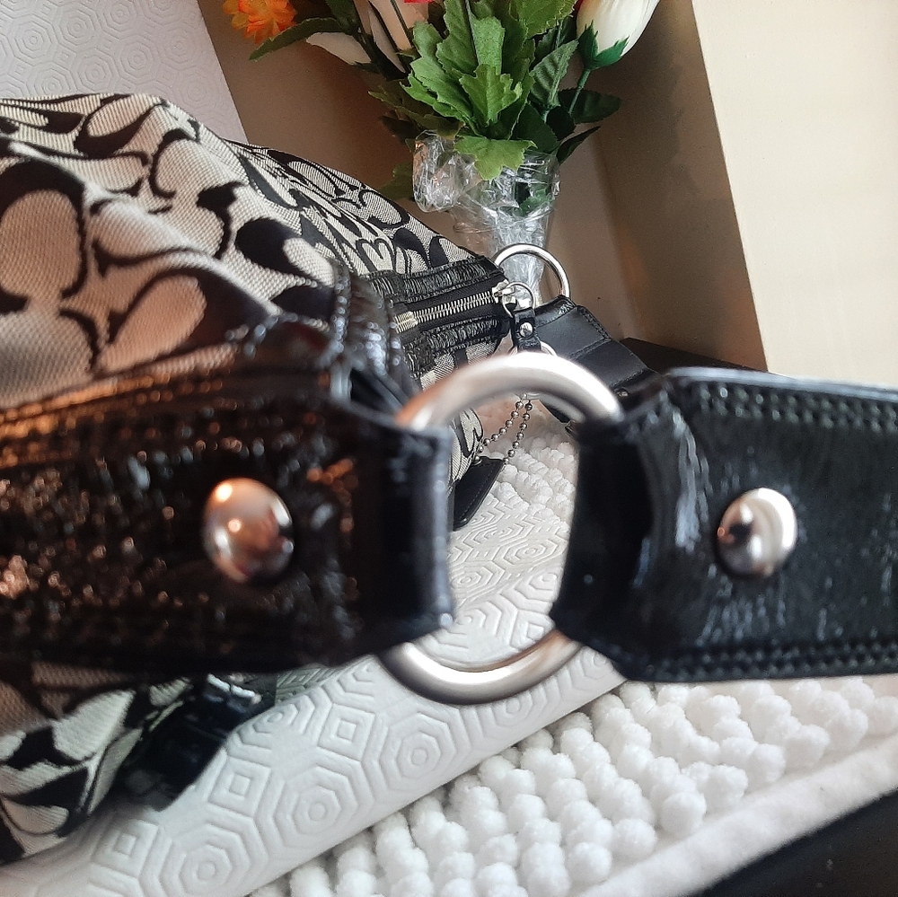 Coach purses - Picture 16 of 16